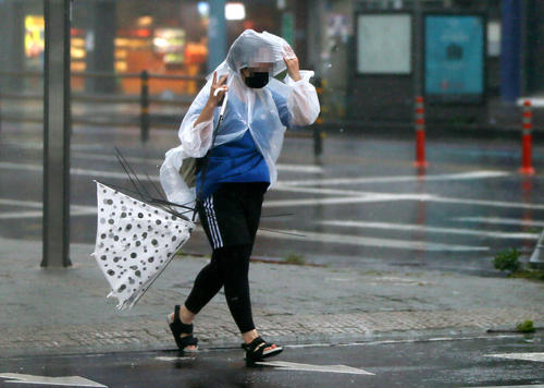 台风“美莎克”过境韩国致1死 800余处设施受损