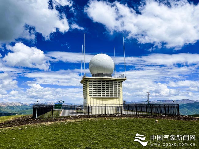 我国最高海拔天气雷达站在玉树运行 填补三江源监测空白 支撑灾害性天气预报和生态保障
