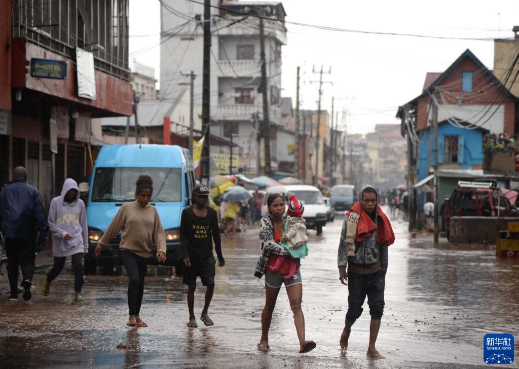 强热带气旋“巴齐雷”袭击马达加斯加 至少20人死亡