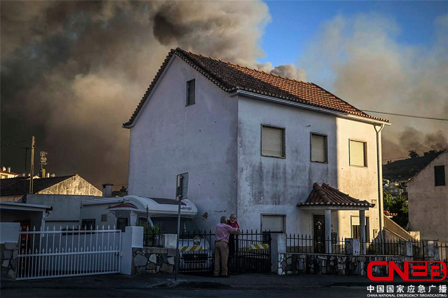 葡萄牙：高温干旱加剧山火肆虐