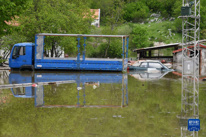 克罗地亚：暴雨引发洪水